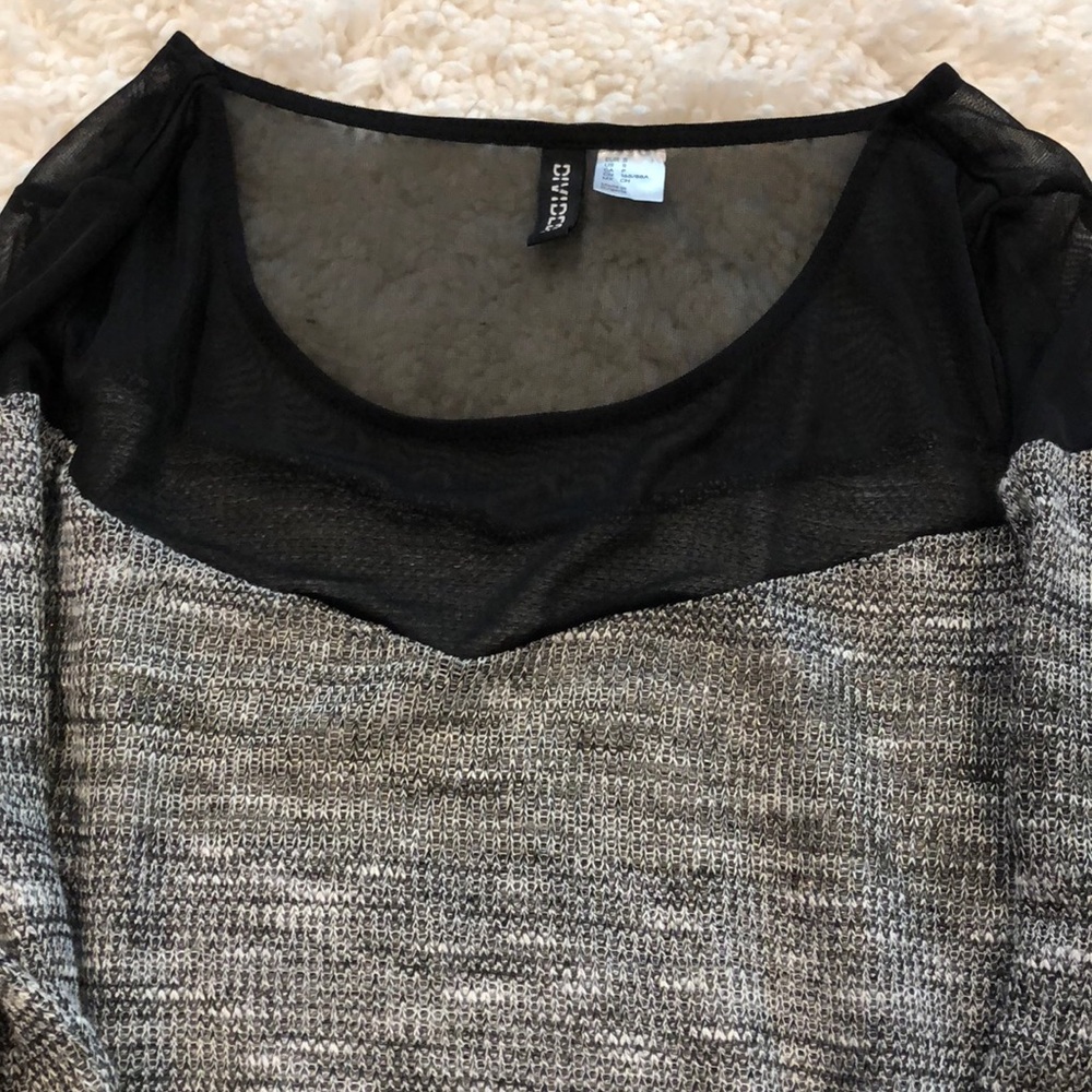 H&M Top - Picture 2 of 3